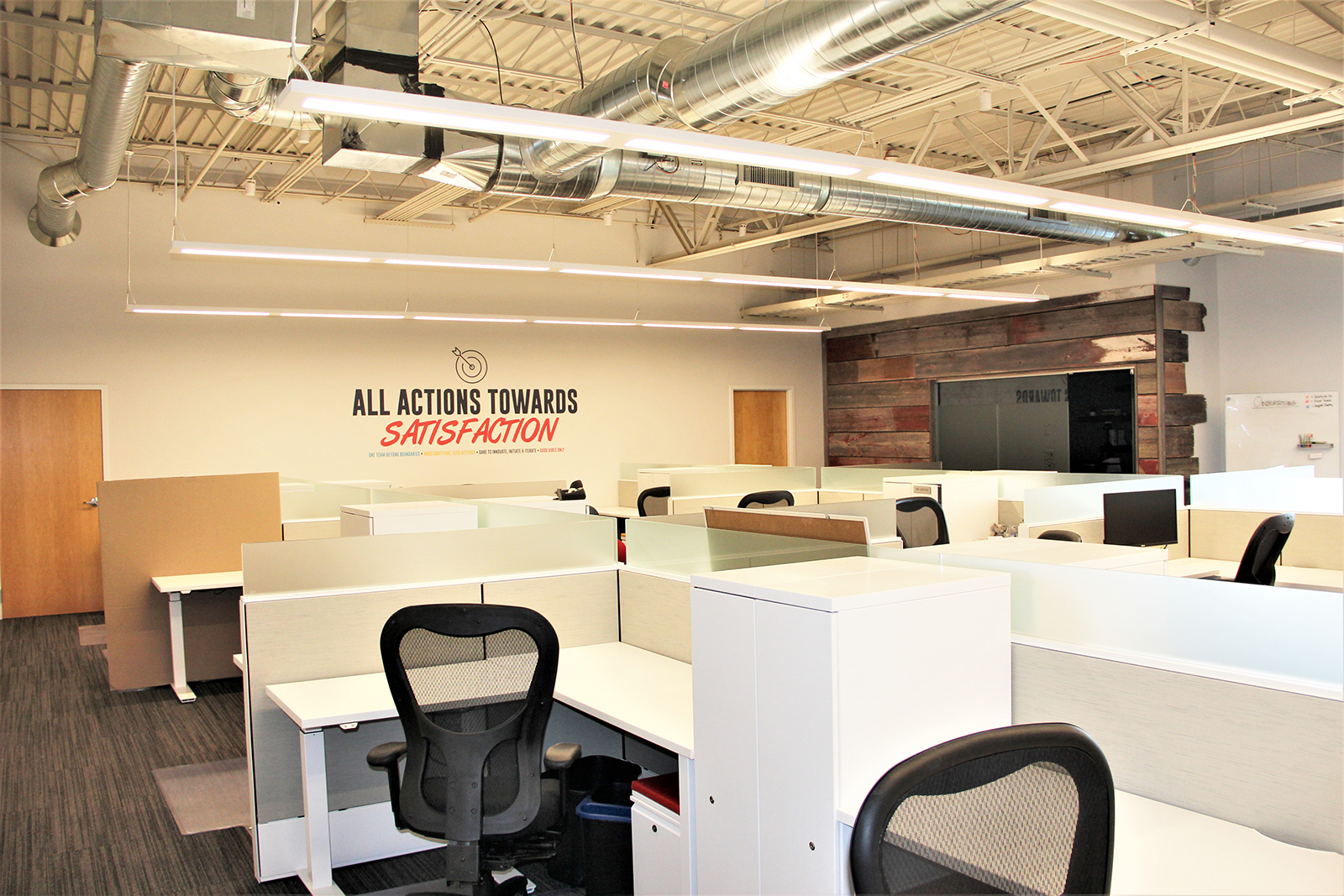 Desk Stations at Esker on Deming Way