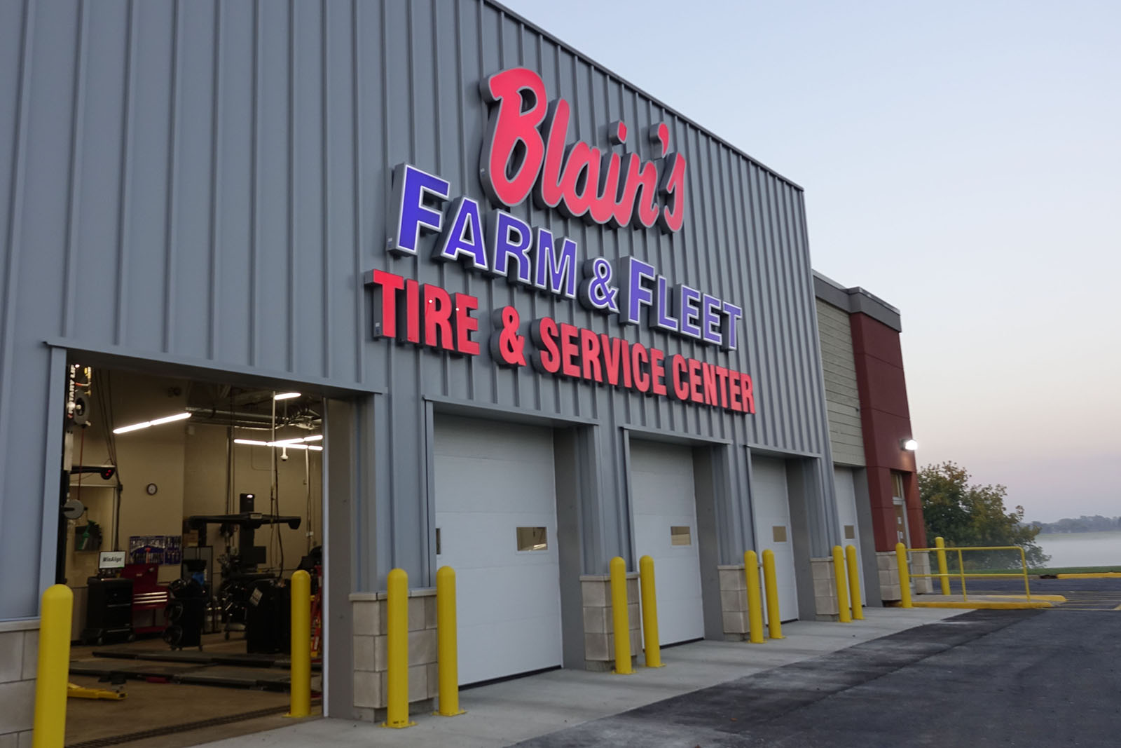 Tire and Service Center at Farm & Fleet of Jackson, MI