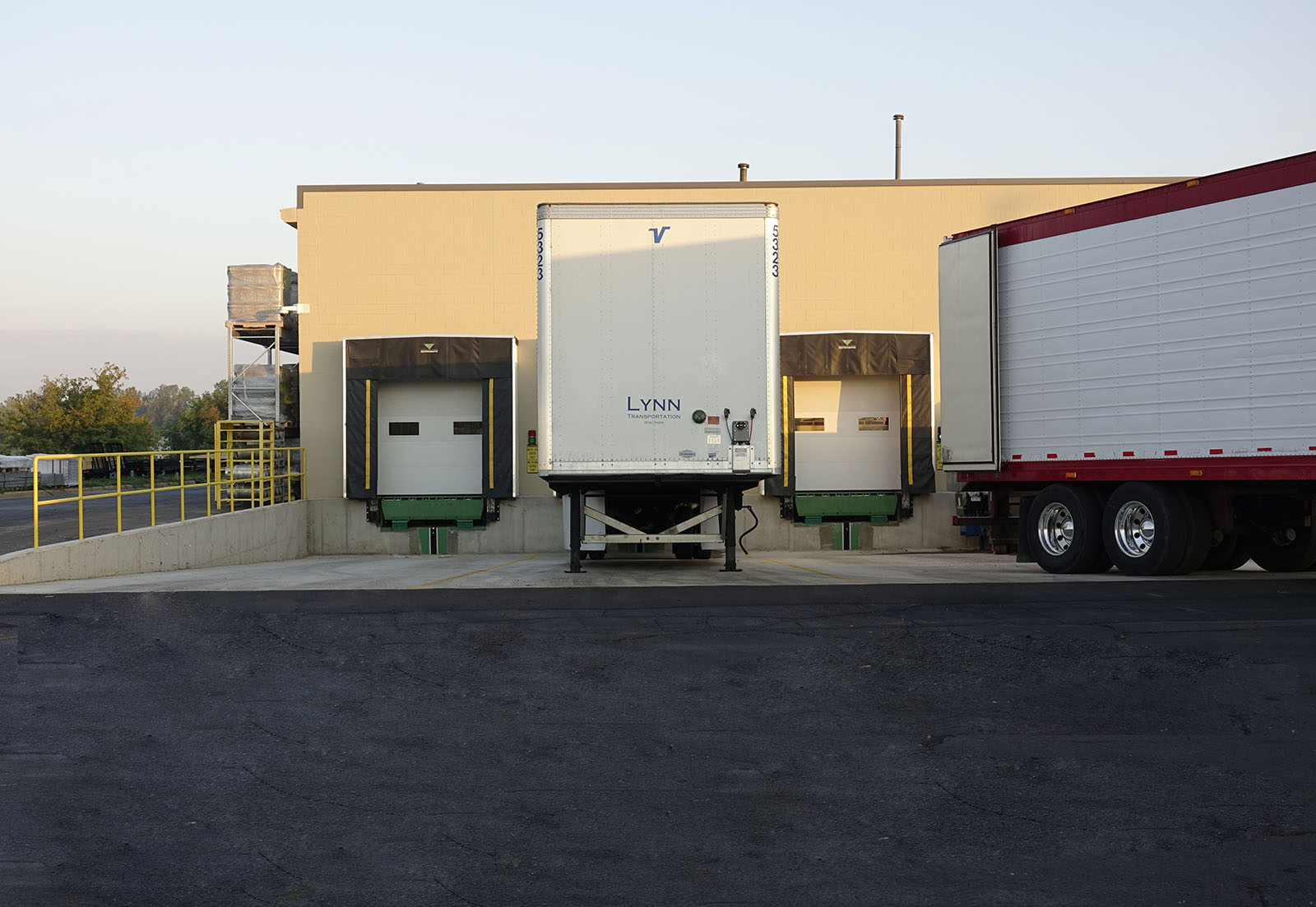 Loading Docks at Farm & Fleet of Jackson, MI