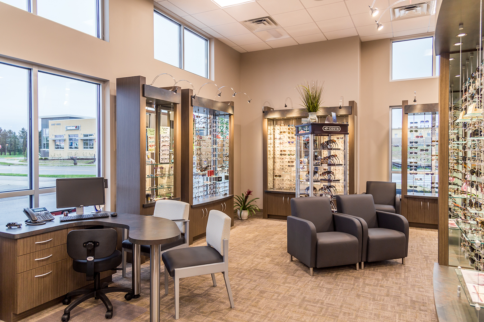 Lounge and Meeting Area at Isthmus Eye Care