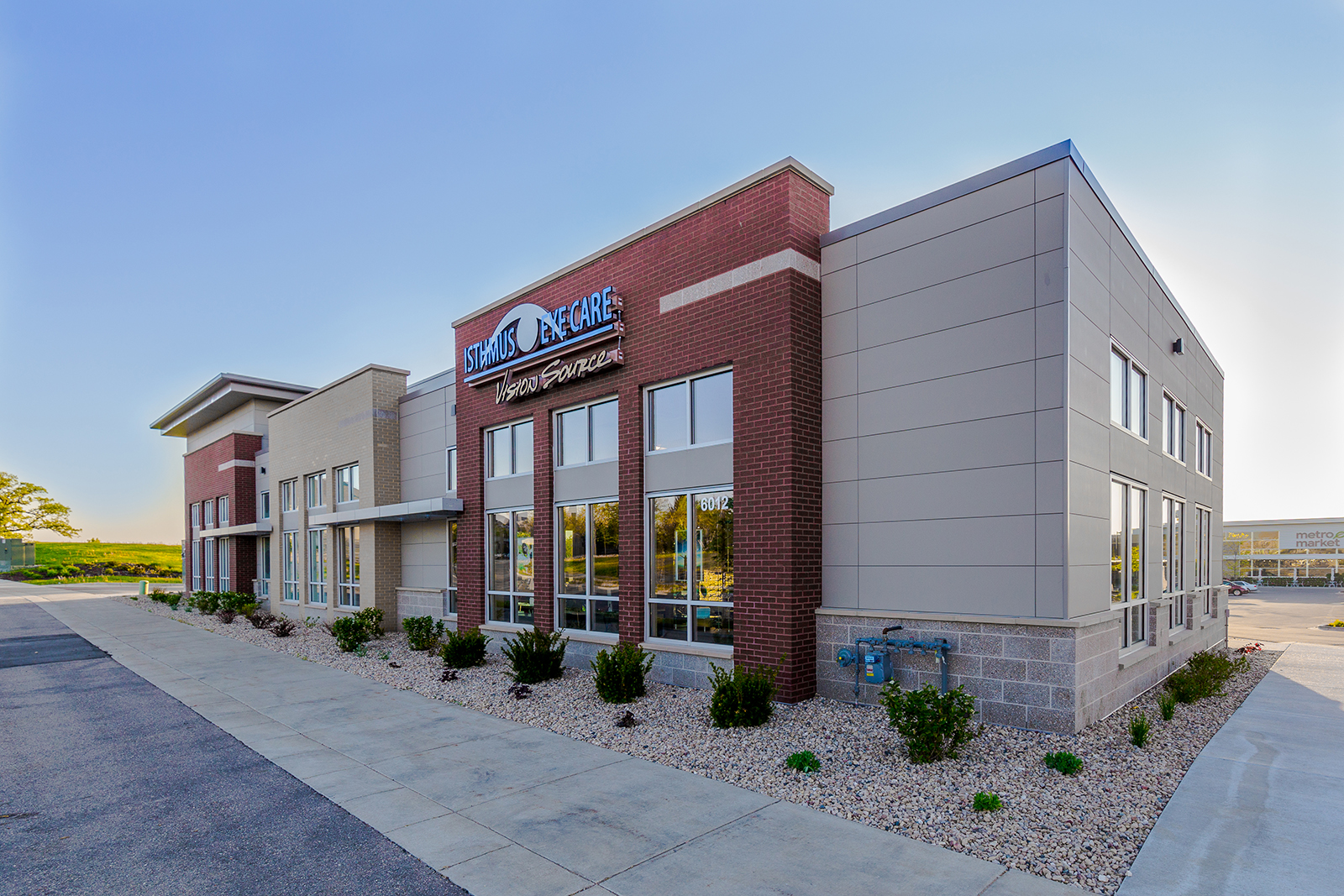 Exterior Entrance at Isthmus Eye Care